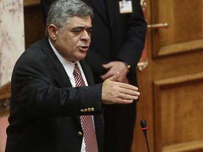  «Ψαλιδόκωλους» και πολιτικάντηδες αποκά...