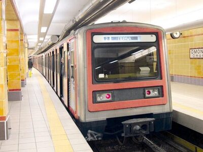 Μια... σακούλα ακινητοποίησε τον συρμό σ...