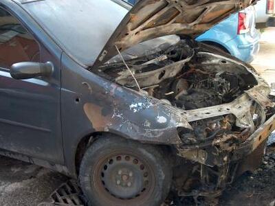 Αγρίνιο:Πυρκαγιά σε σταθμευμένο όχημα