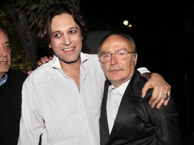 Αιμίλιος Χειλάκης, Ντίνος Καρύδης