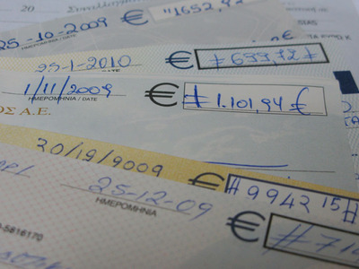 Πληρώστε και βγείτε από τον "Τειρεσία"