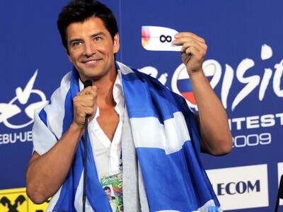 Ακούστε και τα 7 υποψήφια τραγούδια για ...