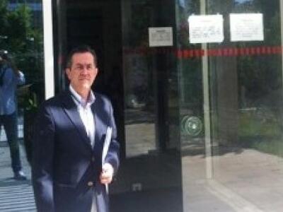Ο Νίκος  Νικολόπουλος  στον Μάκη Τριανταφυλλόπουλο