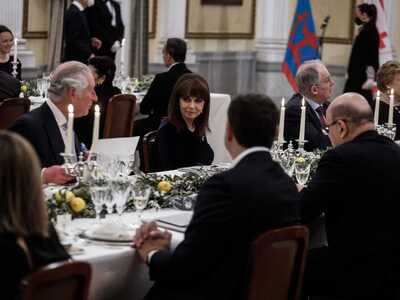 Δώρα δια χειρός Μαίρης Κατράντζου στους ...