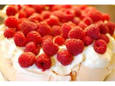 Πάβλοβα με φράουλες!