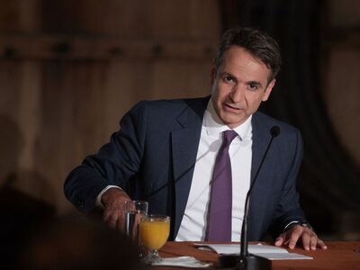 Μητσοτάκης: "Πολιτική αλλαγή για μί...