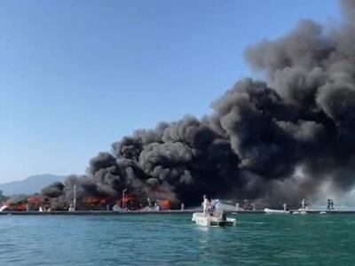 Κέρκυρα: Φλέγονται ιστιοπλοϊκά σκάφη στη...