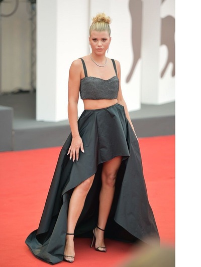 ΣΟΦΙΑ ΡΙΤΣΙ ΜΕ TWIN- SET