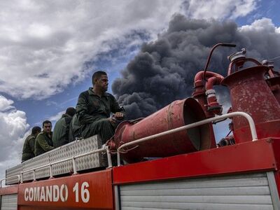 Κούβα: Εκτός ελέγχου η φωτιά σε πετρελαϊ...