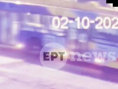 Βίντεο από τη στιγμή που ο οδηγός μοτοσι...