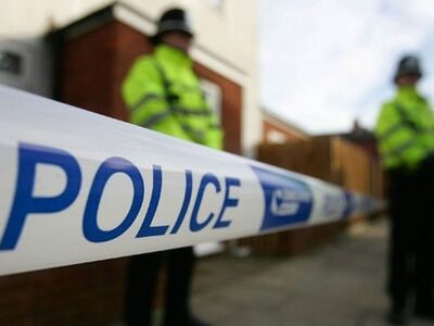 Βρετανία: Εν ενεργεία αστυνομικός κατηγο...