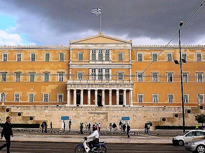 Kυβέρνηση: Ίδιοι οι όροι συνταξιοδότησης...