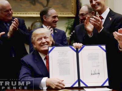 Τραμπ: Αυτό που συμβαίνει στην Ελλάδα εί...