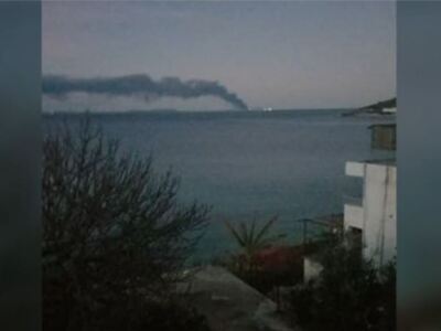 Φωτιά σε πλοίο στην Κέρκυρα: «Μας ξύπνησ...