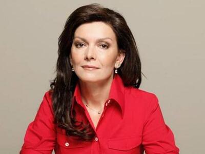 Η σύζυγος Πάγκαλου τα βάζει με τους μηχα...