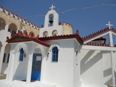 Απίστευτα πράγματα: «Λουκέτο» στο Ναό το...