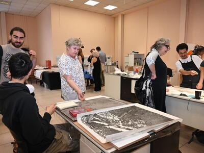 Ξενάγηση στα «μονοπάτια» της χαρακτικής-...