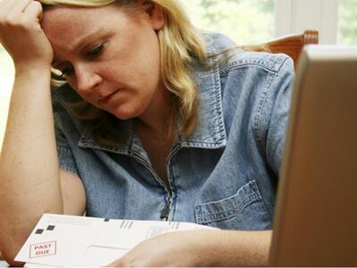 «Βροχή» αιτήσεων υπερχρεωμένων νοικοκυρι...