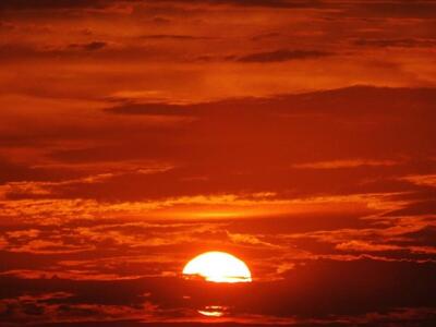 "Φωτιά" στον ουρανό της Πάτρας...