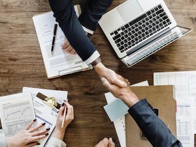 «Ανοίγει» το πρόγραμμα «Εξωστρέφεια - Δι...