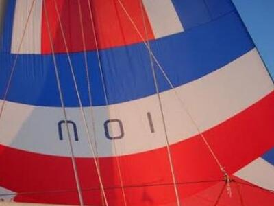 Ο Ιστιοπλοικός της Πάτρας κόβει την Πρωτ...