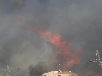 Αιτωλοακαρνανία: Σε εξέλιξη φωτιά στην π...