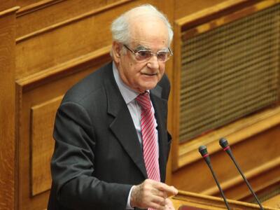 Βολές Κακλαμάνη κατά μέλους του Υπουργικ...