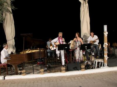 Βραδιά μουσικής στην Άκολη Αιγίου- ΔΕΙΤΕ ΦΩΤΟ
