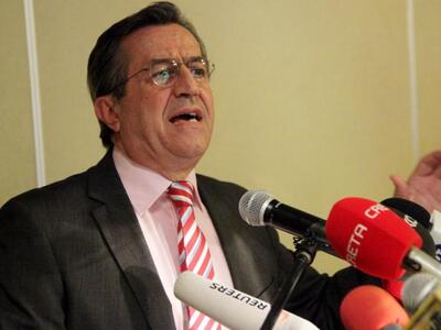 Υπερψηφίζει τελικά το πολυνομοσχέδιο με ...