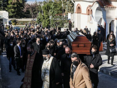 Αλέκος Φασιανός: Σε κλίμα συγκίνησης το ...