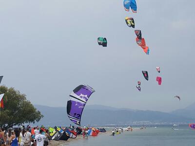 Υπέροχες εικόνες από το 5ο Kitesurf Fest...