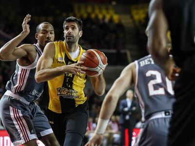 Μπάσκετ: Πρώτη εκτός έδρας ήττα της ΑΕΚ ...