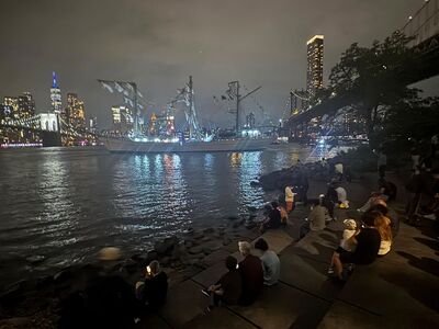 REUTERS / Santiago Lyon