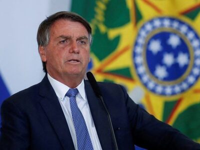 Βραζιλία - Μπολσονάρο: Εξοδα δεκάδων χιλ...