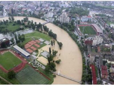Σερβία: Βιβλικές καταστροφές από τις χει...