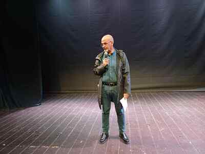 Στη φωτ. ο Χαράλαμπος Μπονάνος.