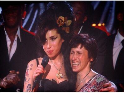 Η μητέρα της Amy Winehouse πίστευε ότι ή...