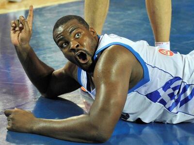 Ποιος γνωστός μπασκετμπολίστας πρόκειται...