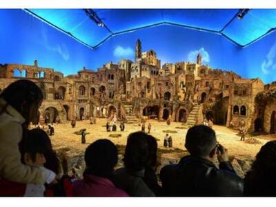  Έτσι γιόρτασαν τα Χριστούγεννα σε όλο τ...