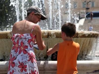 Αγρίνιο: Ανοιχτές κλιματιζόμενες αίθουσε...