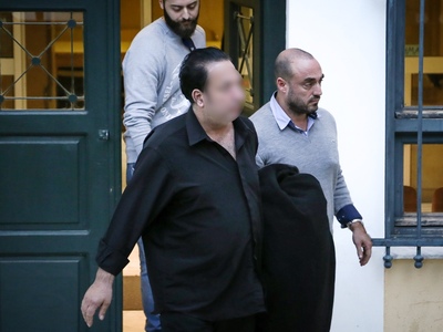 Στον ανακριτή ο 51χρονος ιδιοκτήτης αλυσ...