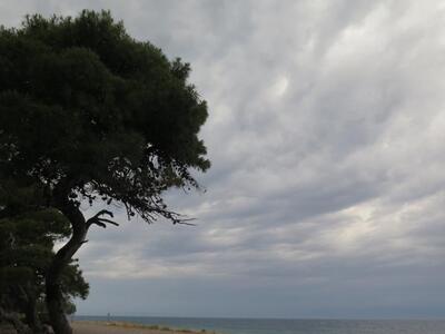 Το σύστημα του καιρού, το πρωί της Τετάρ...