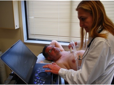 Σύγχρονος υπερηχοκαρδιογράφος στο πρώην ...