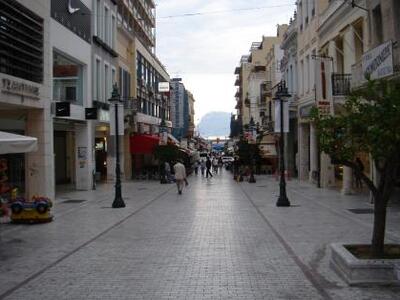 Πάτρα: Άγριο ξύλο στην Αγ. Νικολάου - Ομ...