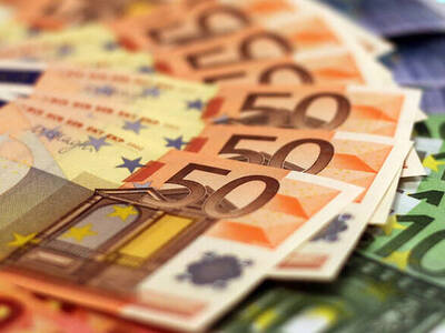 Ενίσχυση 534 ευρώ σε επαγγελματίες του Π...