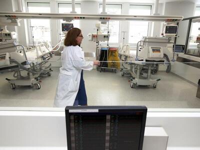 Κλειστές 200 κλίνες Εντατικής λόγω έλλει...