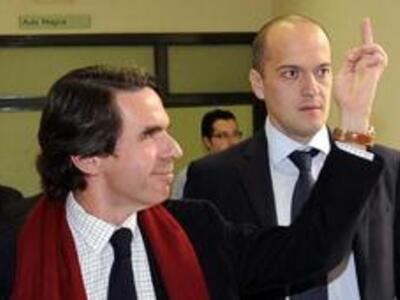 To… δάχτυλο του Αθνάρ στους φοιτητές 