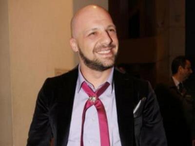 Νίκος Μουτσινάς: Πώς φαντάζεται τον εαυτ...