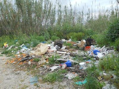 Ηλεία: Γέμισαν μικρούς σκουπιδότοπους τα Χανάκια!