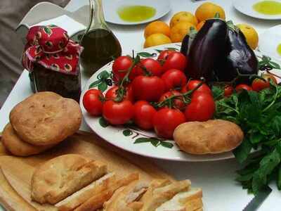 ΑΥΤΑ είναι τα οφέλη της μεσογειακής διατροφής 